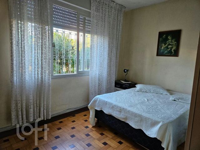 Casa com 113m², 3 dormitórios, 1 suíte, 4 vagas, Vila Ipiranga em Porto Alegre