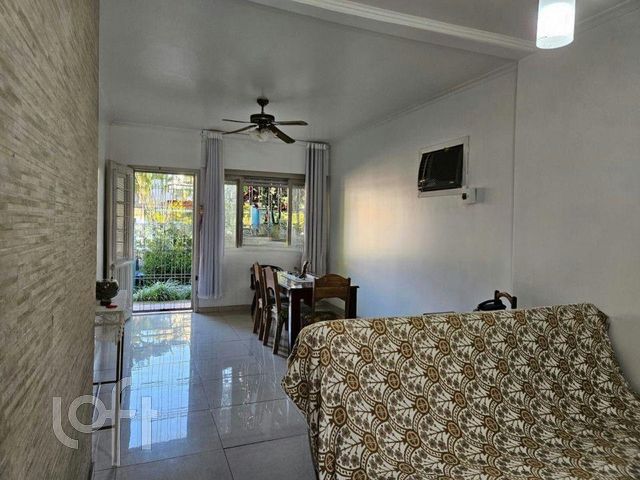 Casa com 113m², 3 dormitórios, 1 suíte, 4 vagas, Vila Ipiranga em Porto Alegre