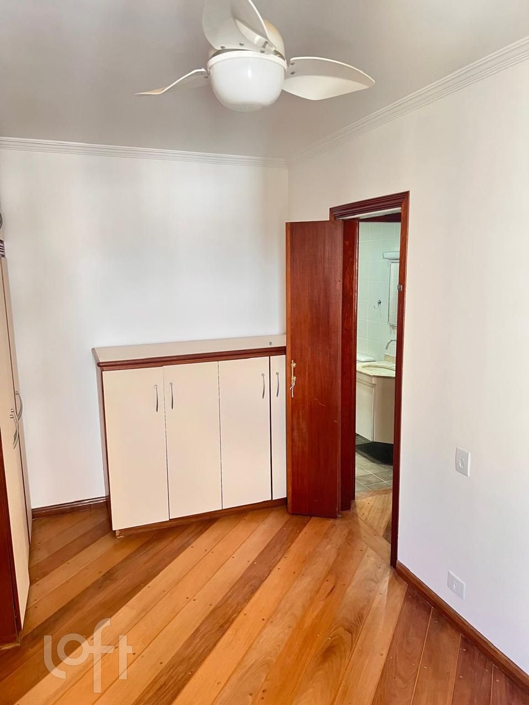 Apartamento à venda com 2 quartos, 70m² - Foto 9