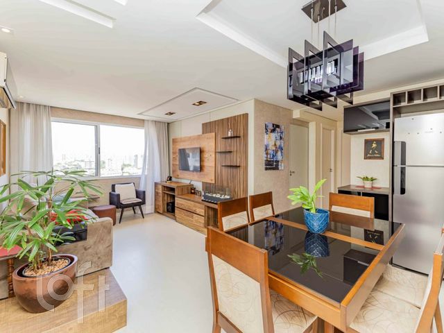 Apartamento com 68m², 3 dormitórios, 1 suíte, 1 vaga, Vila Ipiranga em Porto Alegre