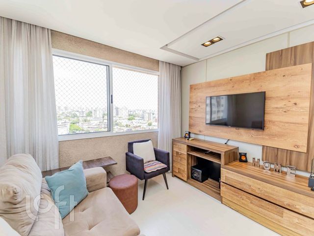 Apartamento com 68m², 3 dormitórios, 1 suíte, 1 vaga, Vila Ipiranga em Porto Alegre