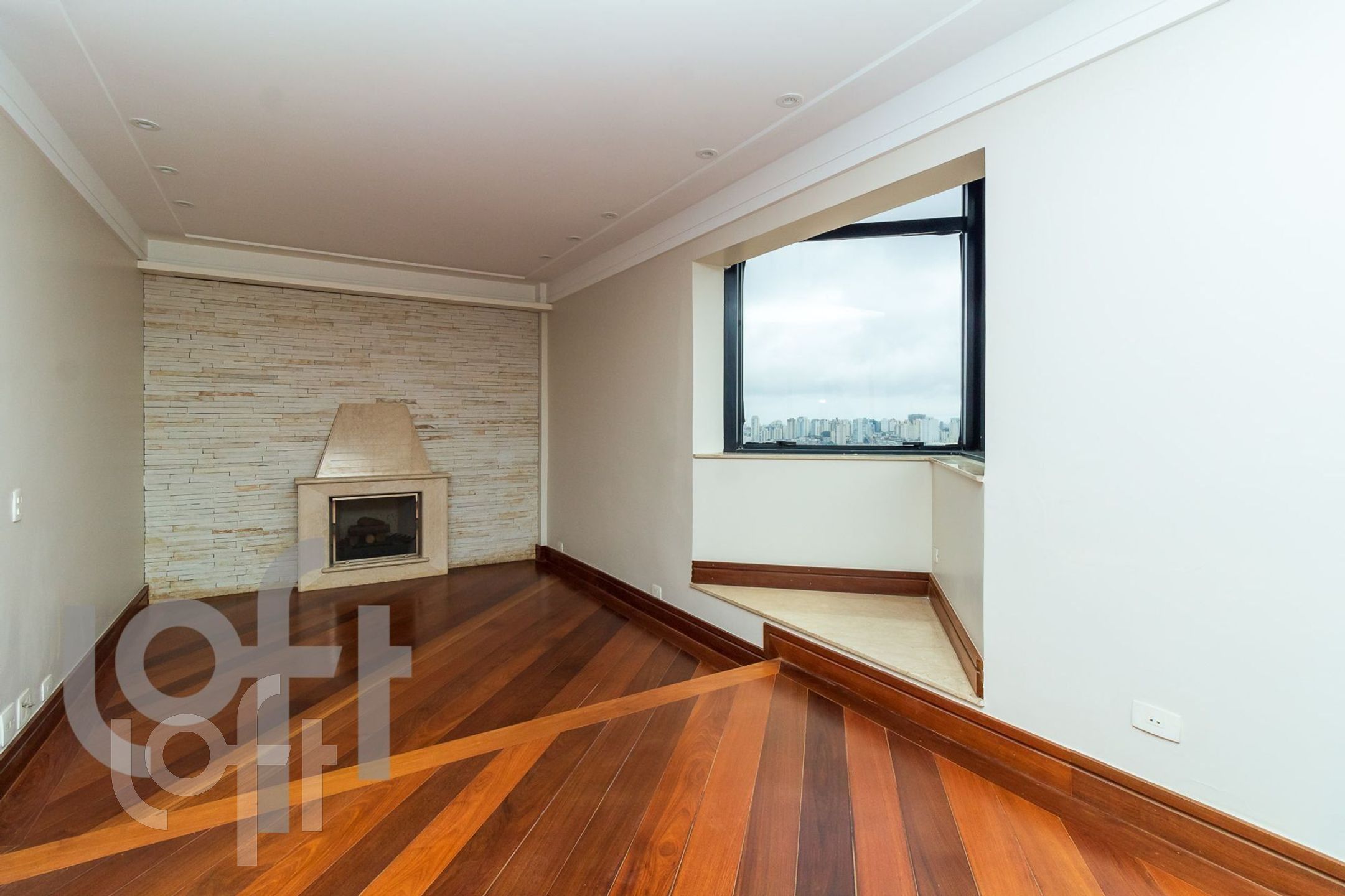 Apartamento à venda com 4 quartos, 360m² - Foto 1