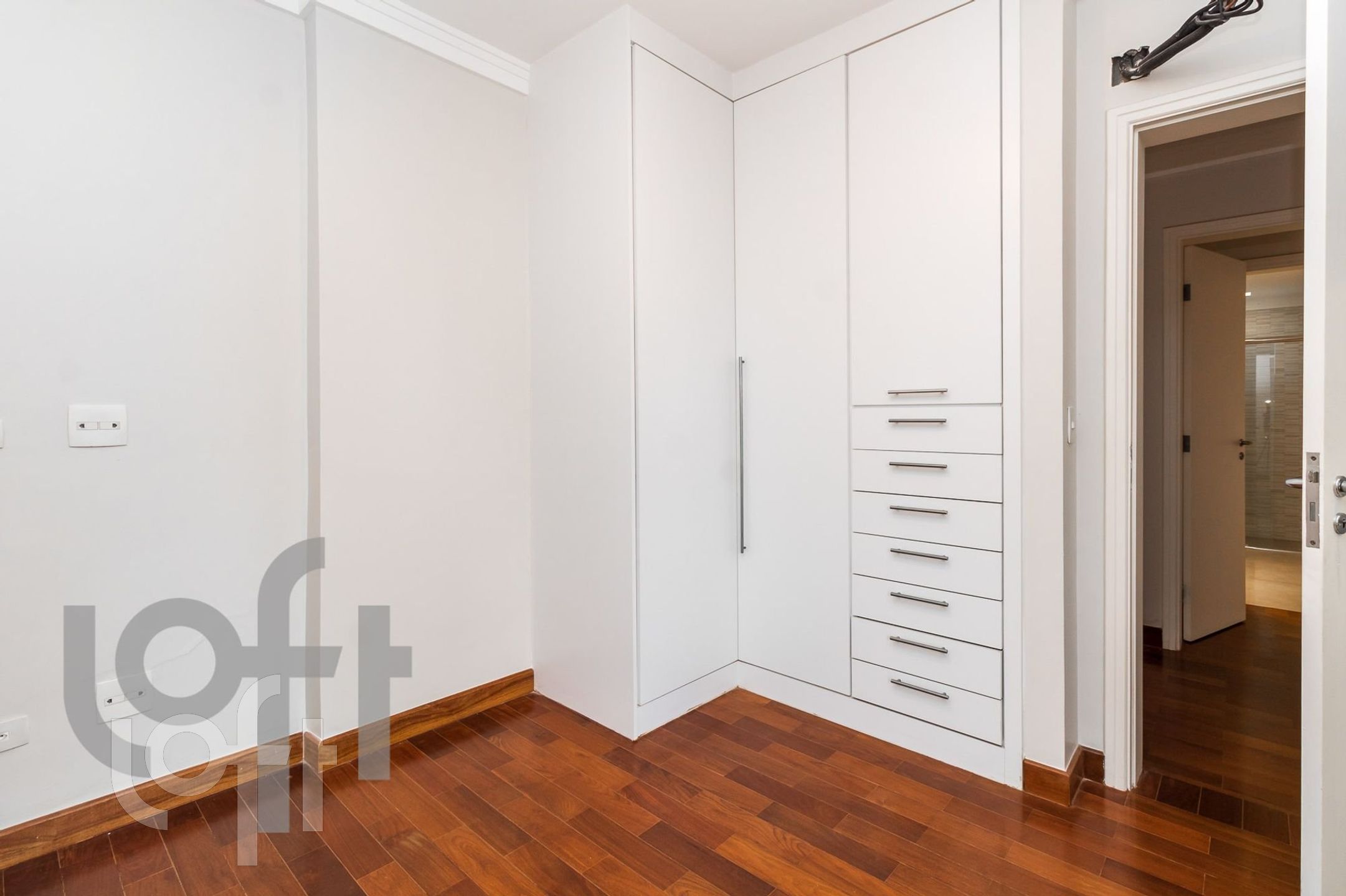 Apartamento à venda com 4 quartos, 360m² - Foto 12