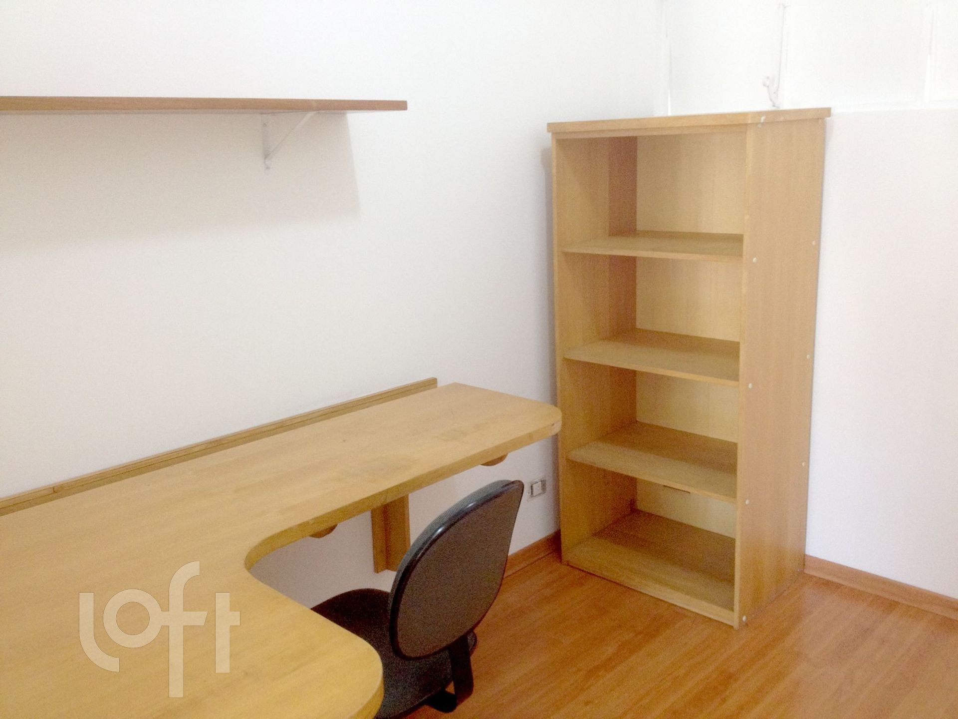 Apartamento à venda com 3 quartos, 108m² - Foto 2