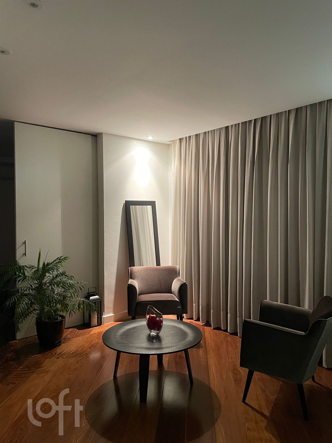 Apartamento à venda com 4 quartos, 167m² - Foto 4