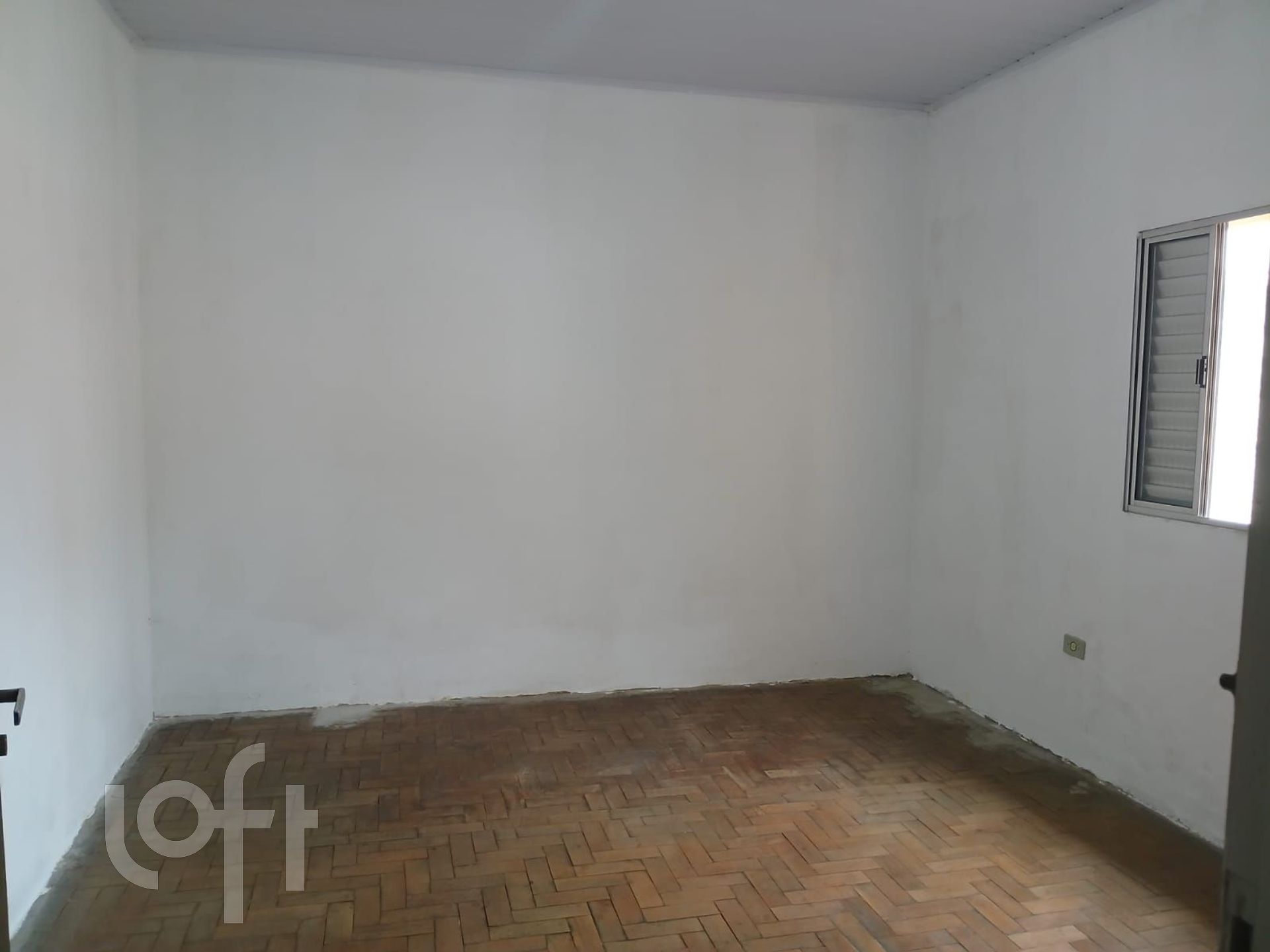 Casa à venda com 3 quartos, 100m² - Foto 2