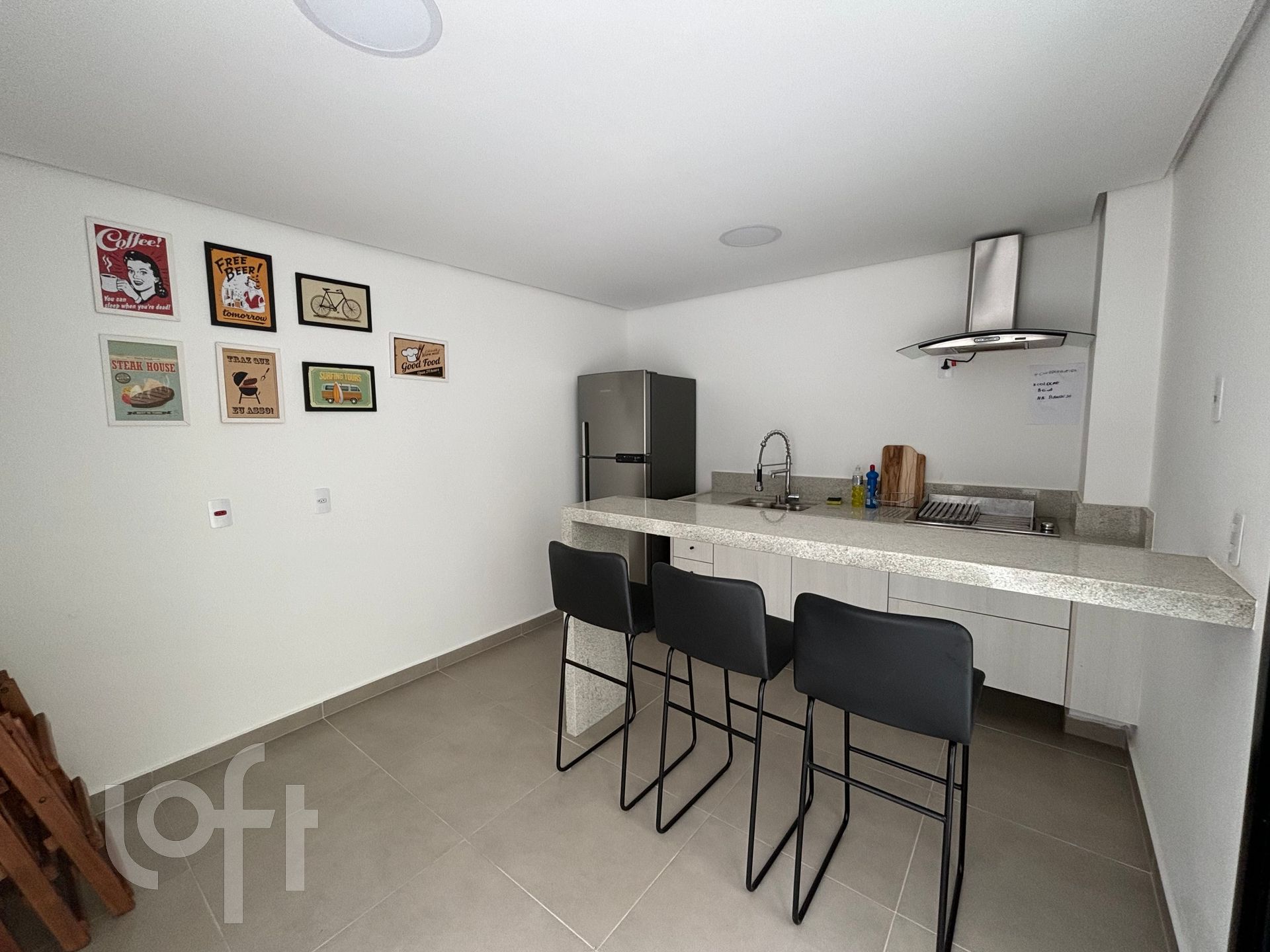 Apartamento à venda com 2 quartos, 39m² - Foto 20