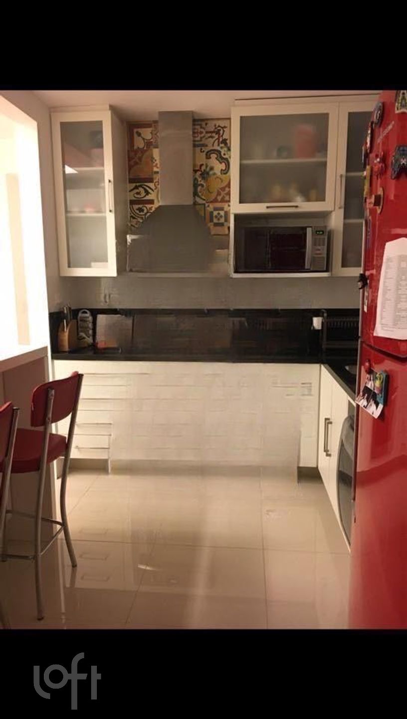 Apartamento à venda com 2 quartos, 70m² - Foto 5