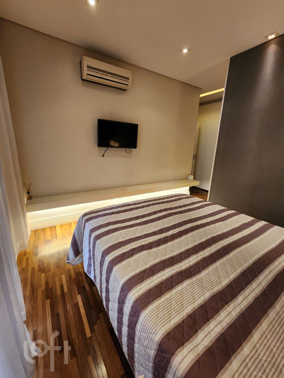 Apartamento à venda com 4 quartos, 184m² - Foto 15