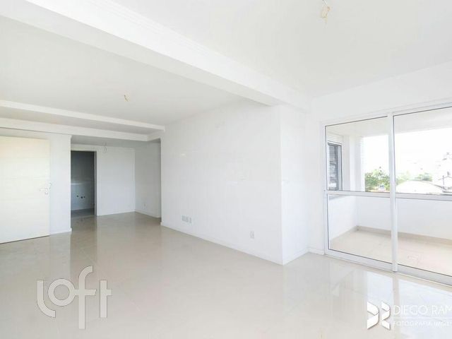 Apartamento com 79m², 2 dormitórios, 1 suíte, 2 vagas, Vila Ipiranga em Porto Alegre