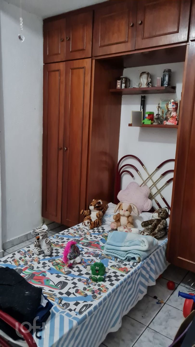 Apartamento à venda com 2 quartos, 70m² - Foto 4