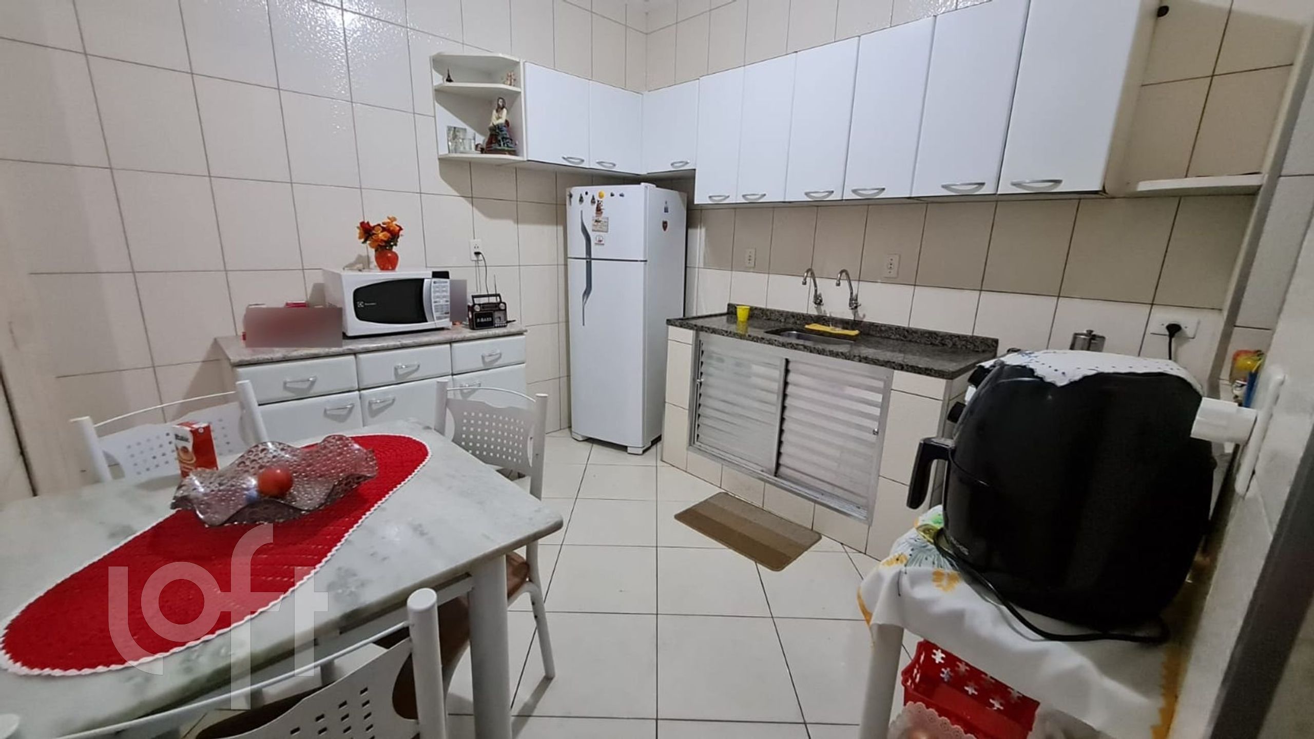 Apartamento à venda com 2 quartos, 70m² - Foto 13