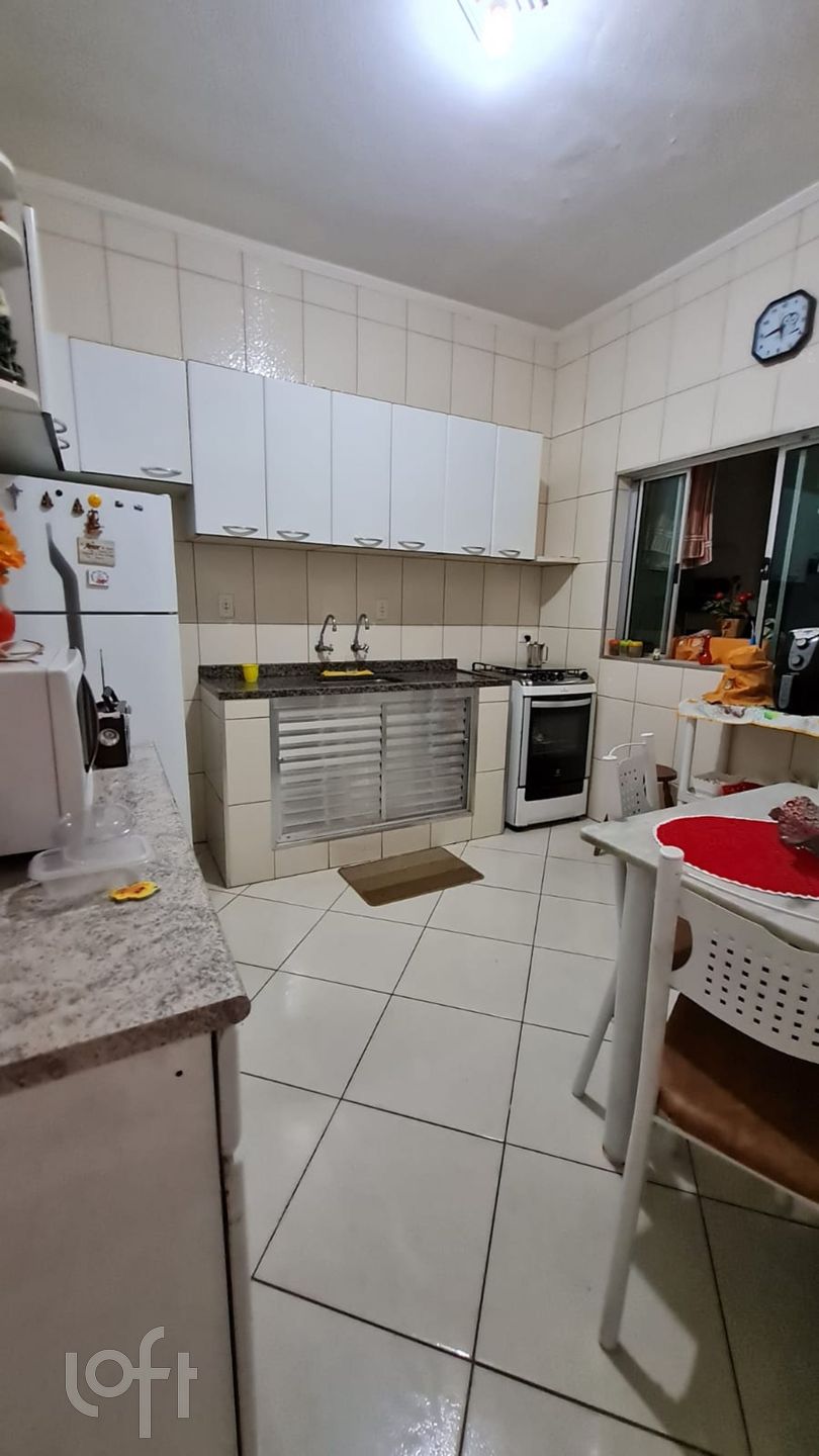 Apartamento à venda com 2 quartos, 70m² - Foto 15