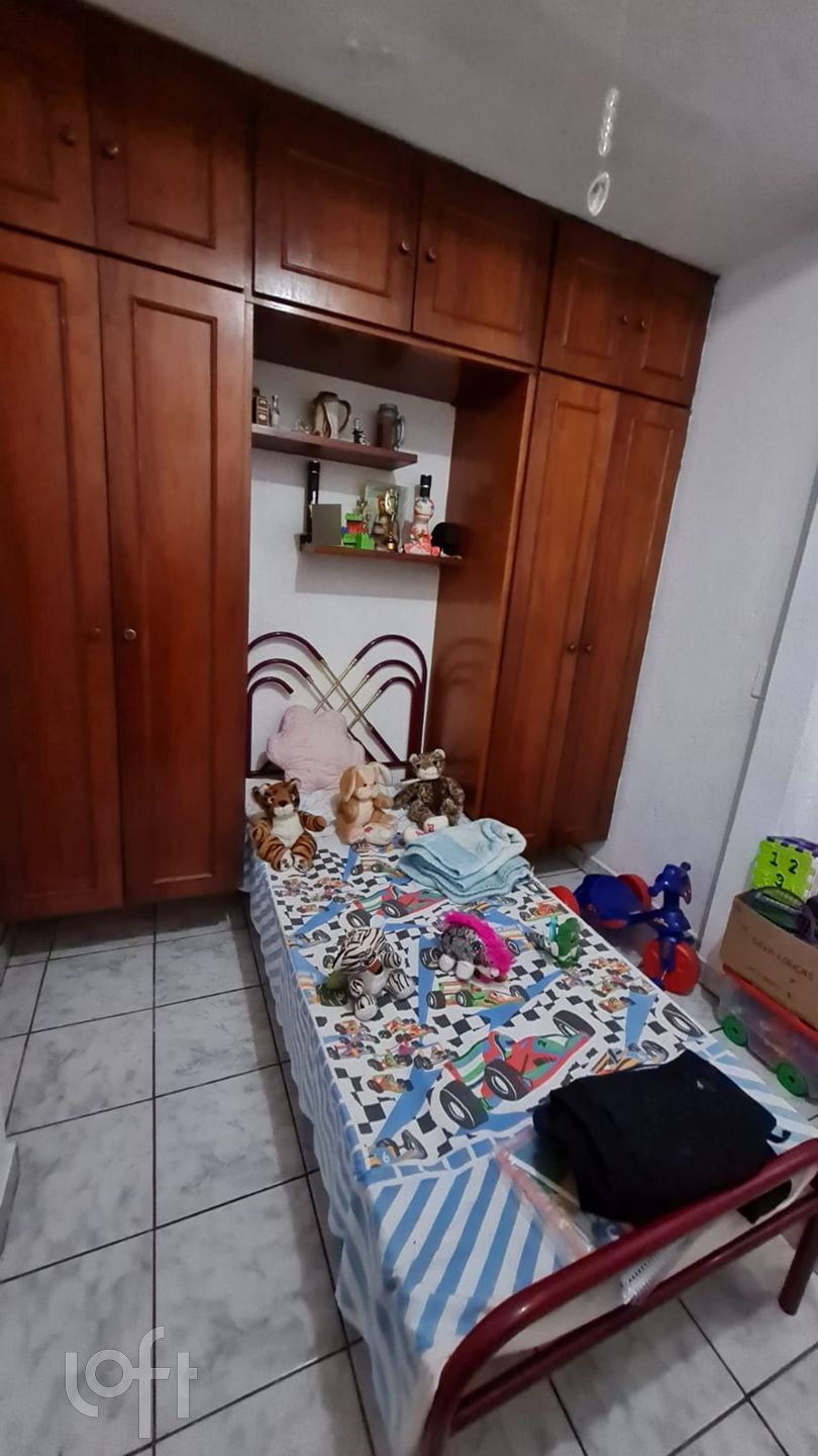 Apartamento à venda com 2 quartos, 70m² - Foto 3