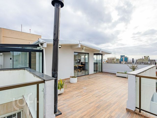 Apartamento com 211m², 3 dormitórios, 1 suíte, 2 vagas, São João em Porto Alegre