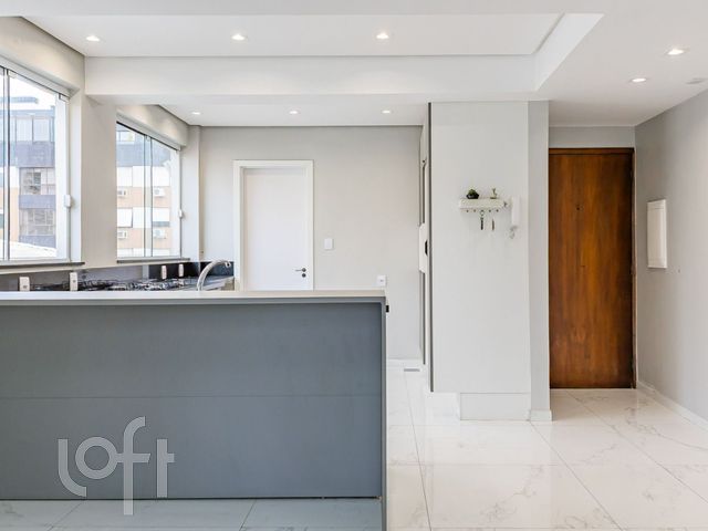 Apartamento com 211m², 3 dormitórios, 1 suíte, 2 vagas, São João em Porto Alegre