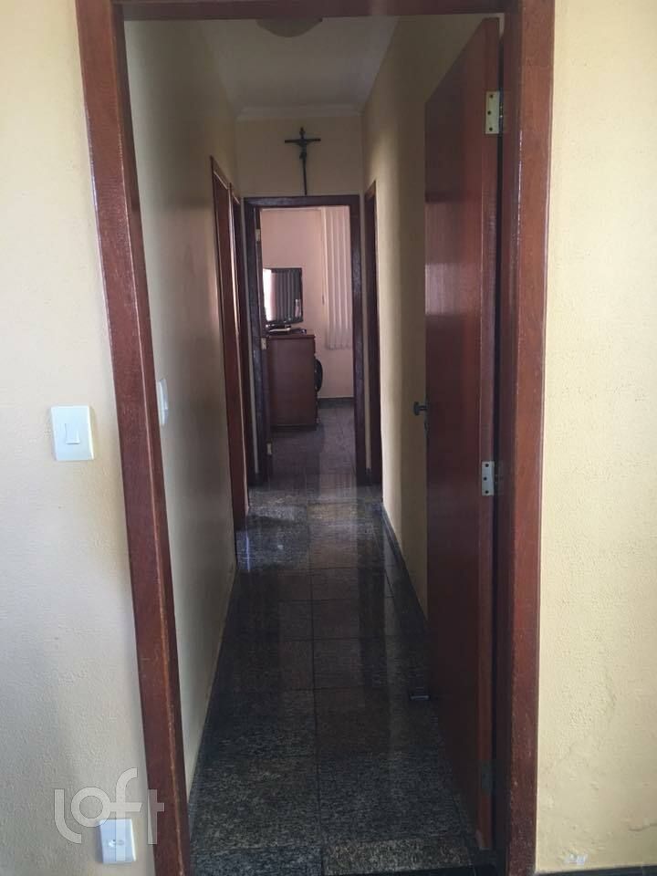 Casa à venda com 4 quartos, 240m² - Foto 20