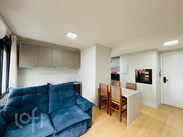 Apartamento com 43m², 1 dormitório, 1 vaga, Auxiliadora em Porto Alegre