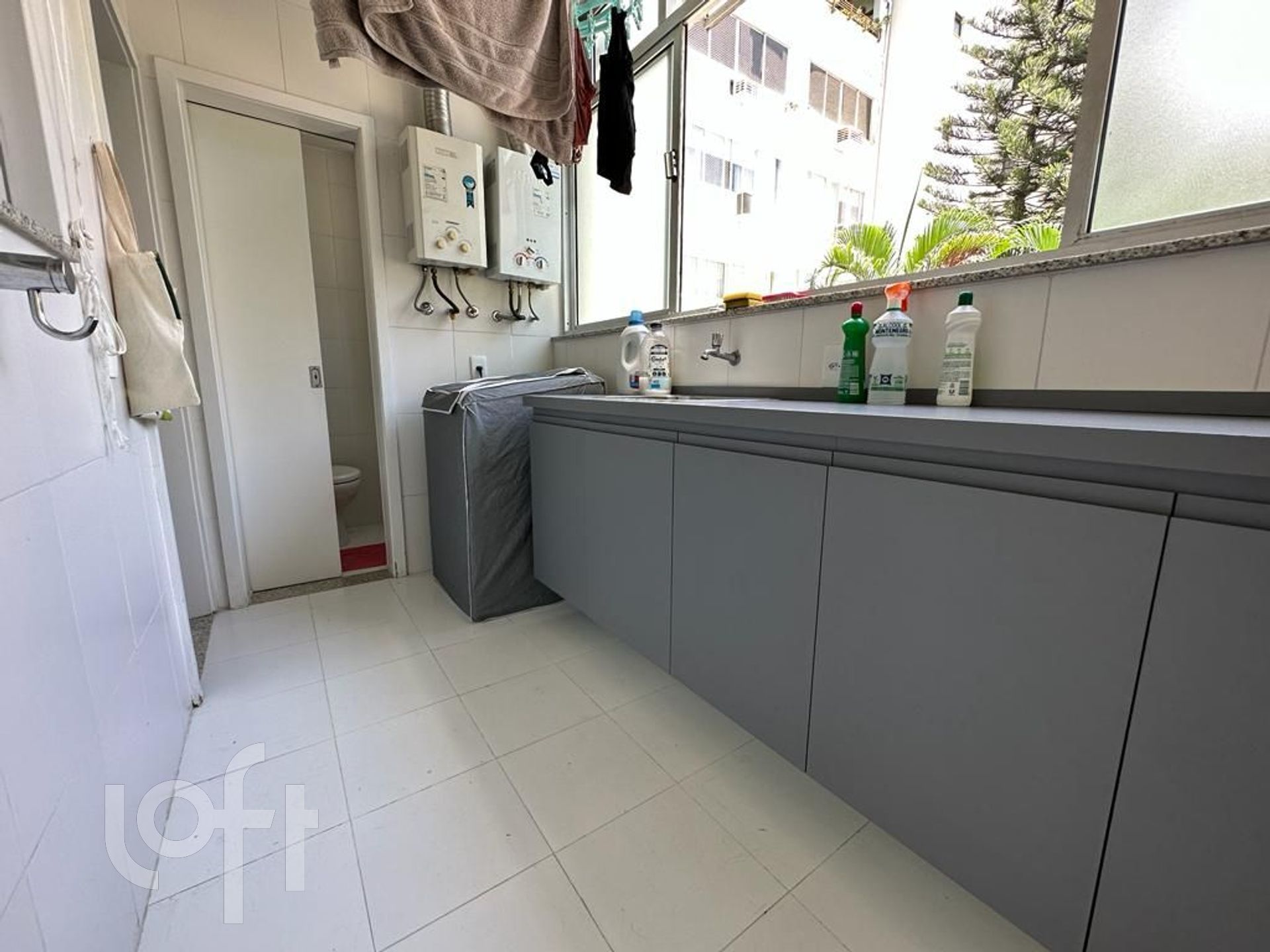 Apartamento à venda com 4 quartos, 215m² - Foto 17