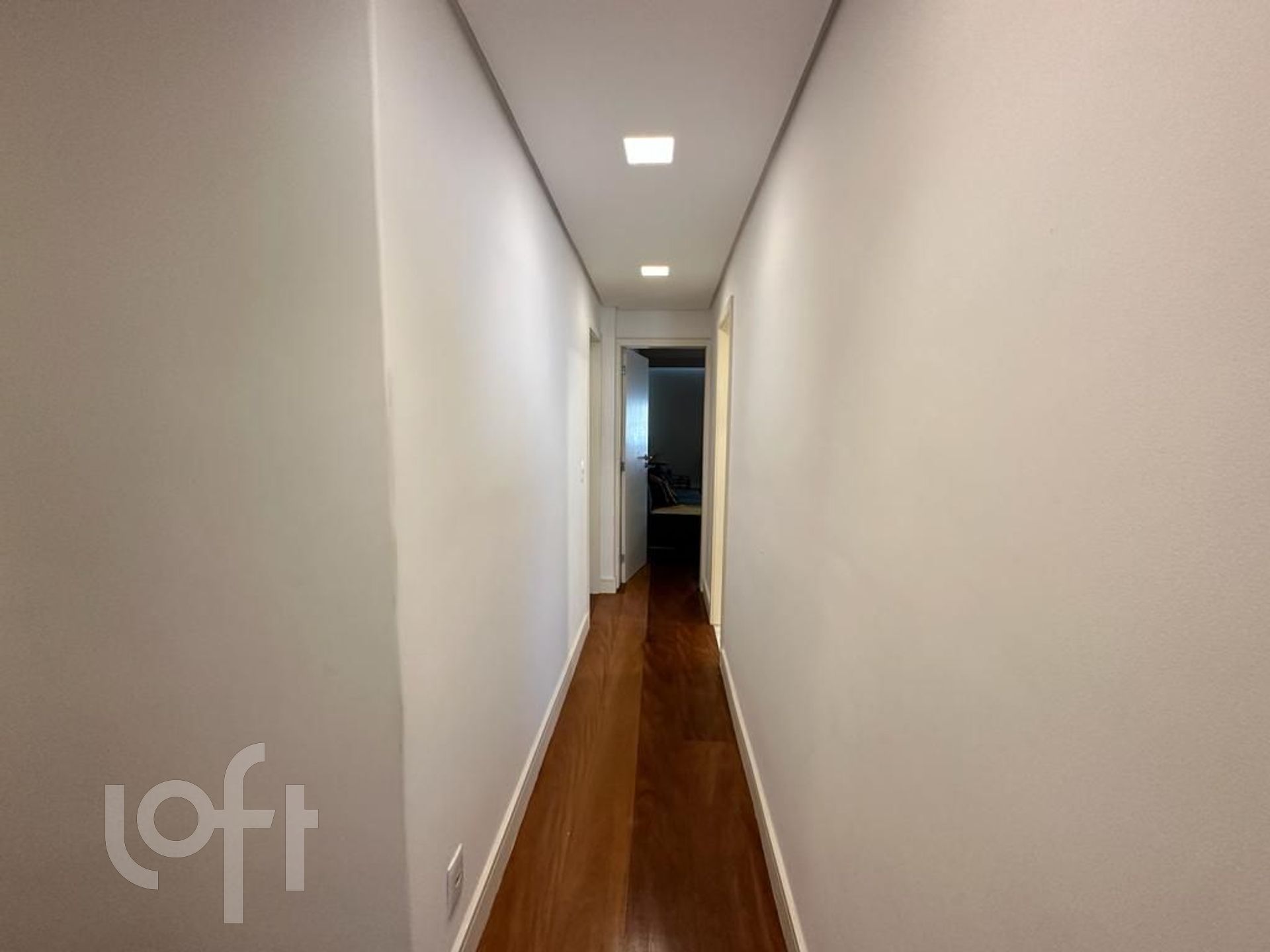 Apartamento à venda com 4 quartos, 215m² - Foto 21