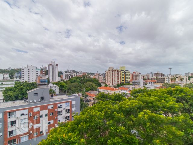 Apartamento com 203m², 4 dormitórios, 1 suíte, 2 vagas, Menino Deus em Porto Alegre