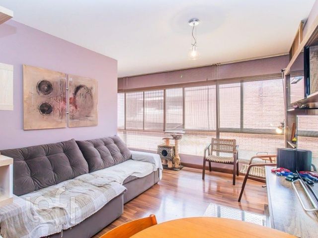 Apartamento com 91m², 2 dormitórios, 1 suíte, 2 vagas, Independência em Porto Alegre