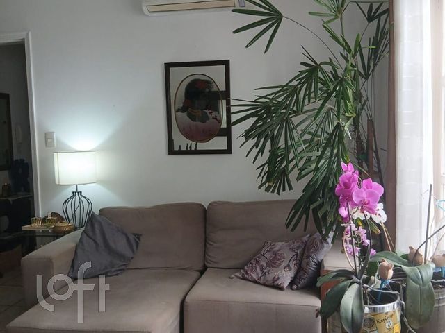 Apartamento com 92m², 2 dormitórios, Santa Cecília em Porto Alegre