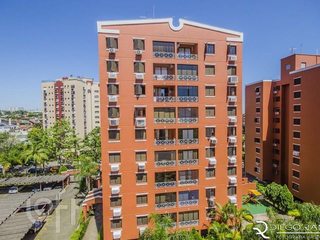 Apartamento com 73m², 3 dormitórios, 1 vaga, Chácara das Pedras em Porto Alegre