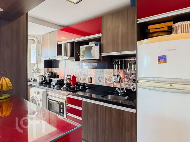 Apartamento com 59m², 2 dormitórios, 1 suíte, 1 vaga, São João em Porto Alegre