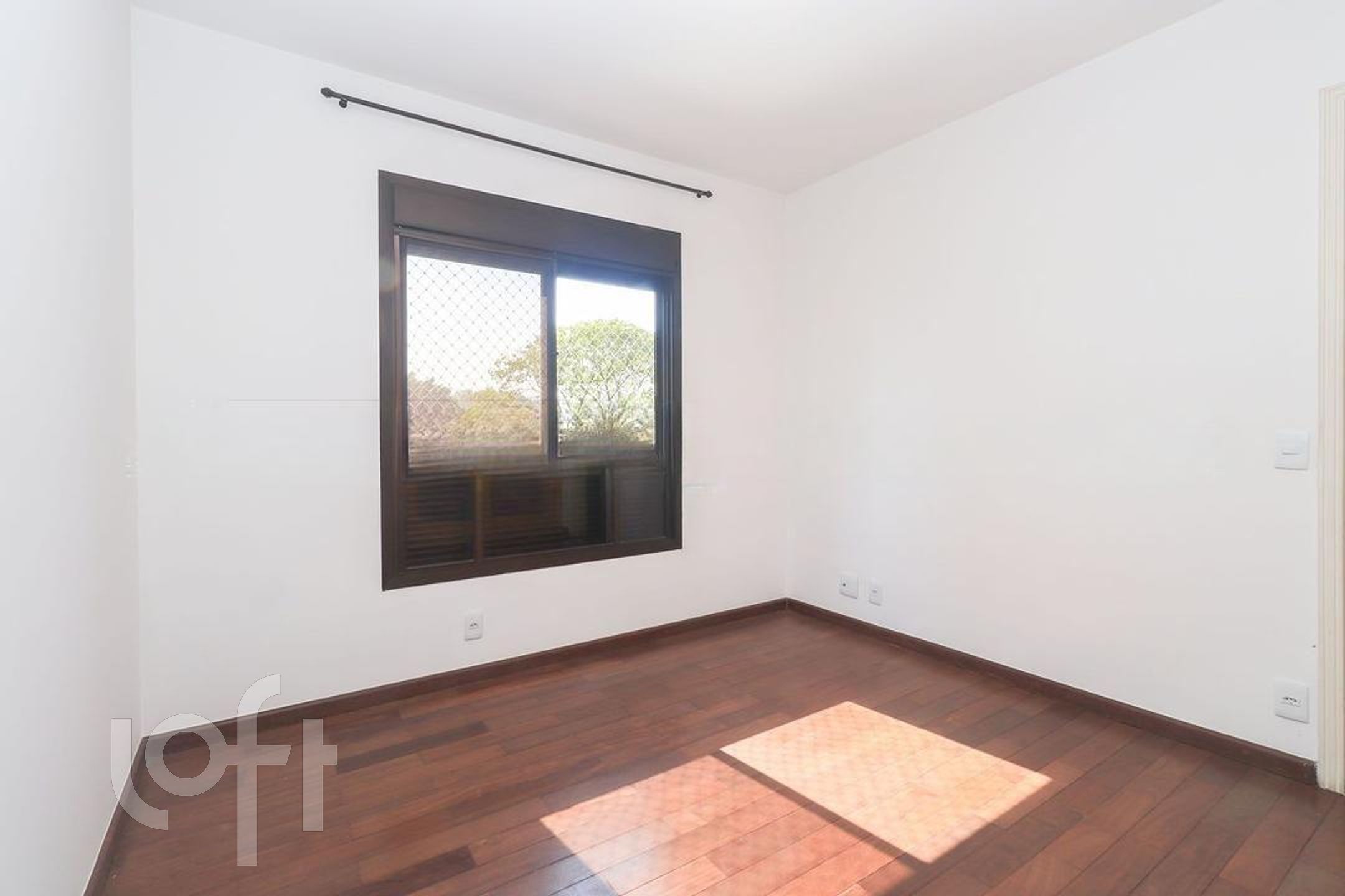 Apartamento à venda com 3 quartos, 207m² - Foto 29