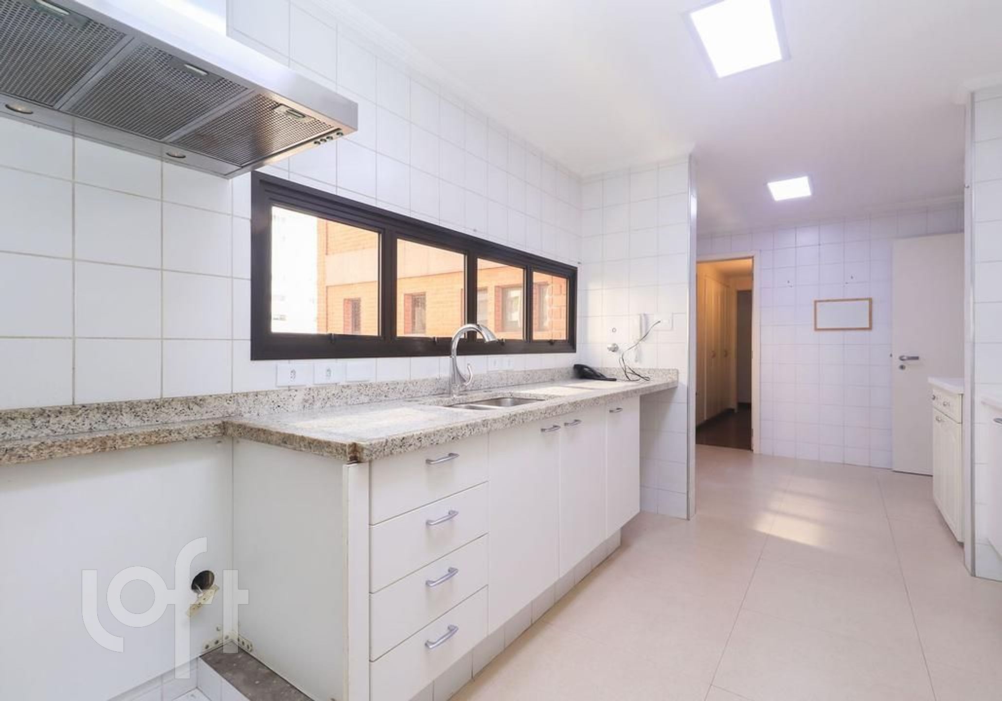 Apartamento à venda com 3 quartos, 207m² - Foto 32