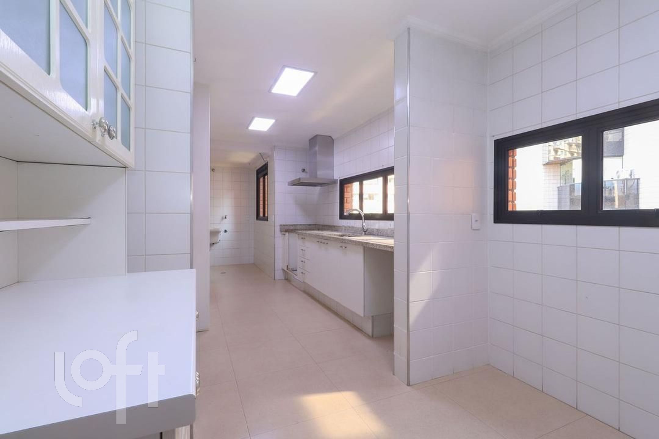 Apartamento à venda com 3 quartos, 207m² - Foto 35