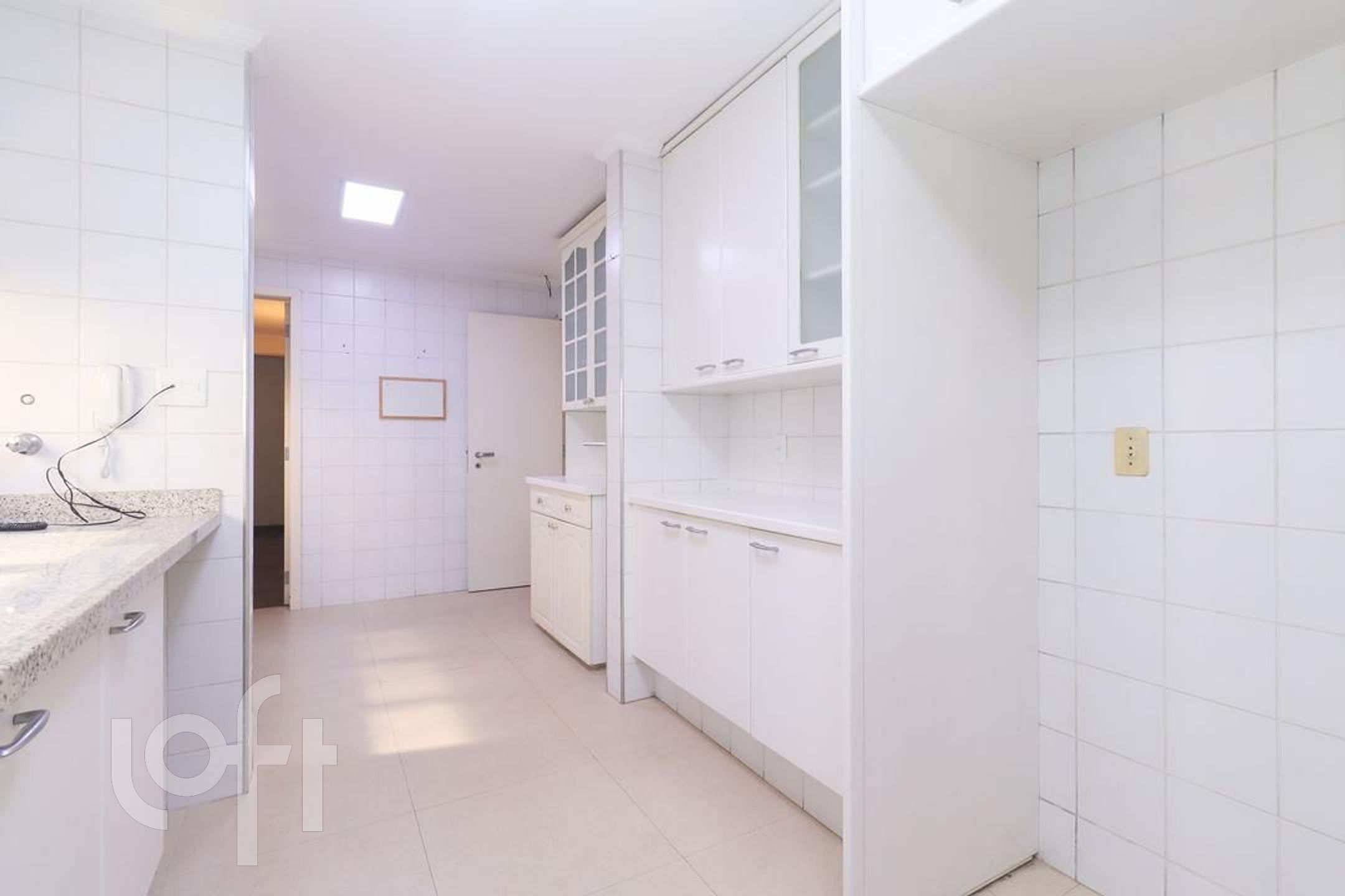 Apartamento à venda com 3 quartos, 207m² - Foto 33