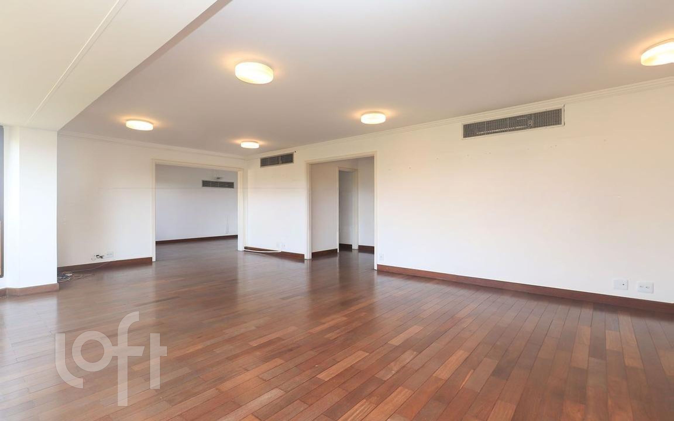 Apartamento à venda com 3 quartos, 207m² - Foto 5