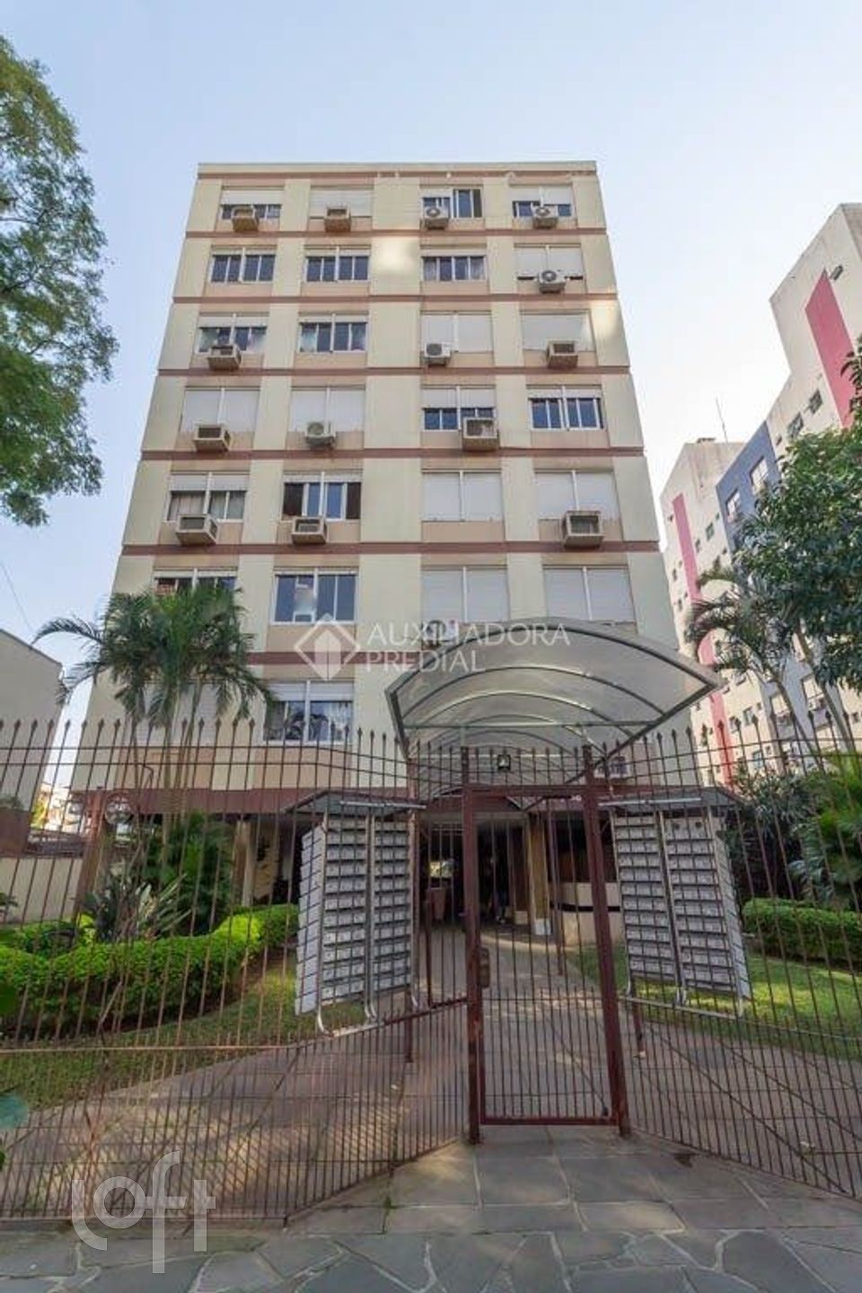 Apartamento com 71m², 2 dormitórios, 1 vaga, Menino Deus em Porto Alegre