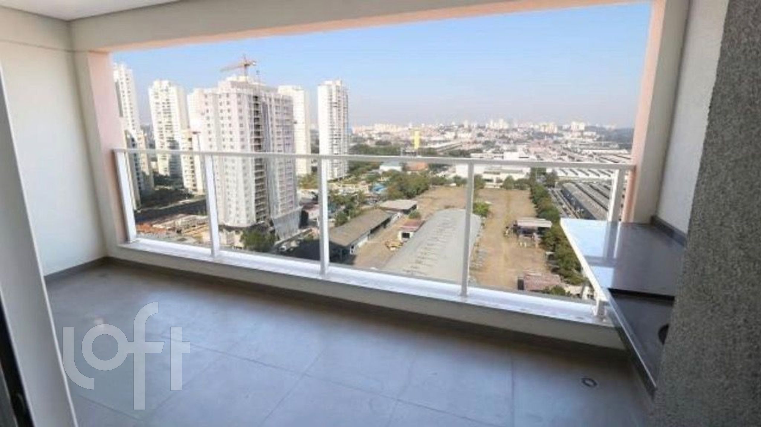 Apartamento à venda com 2 quartos, 70m² - Foto 1