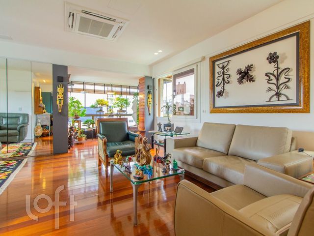 Apartamento com 195m², 3 dormitórios, 1 suíte, 2 vagas, Bela Vista em Porto Alegre