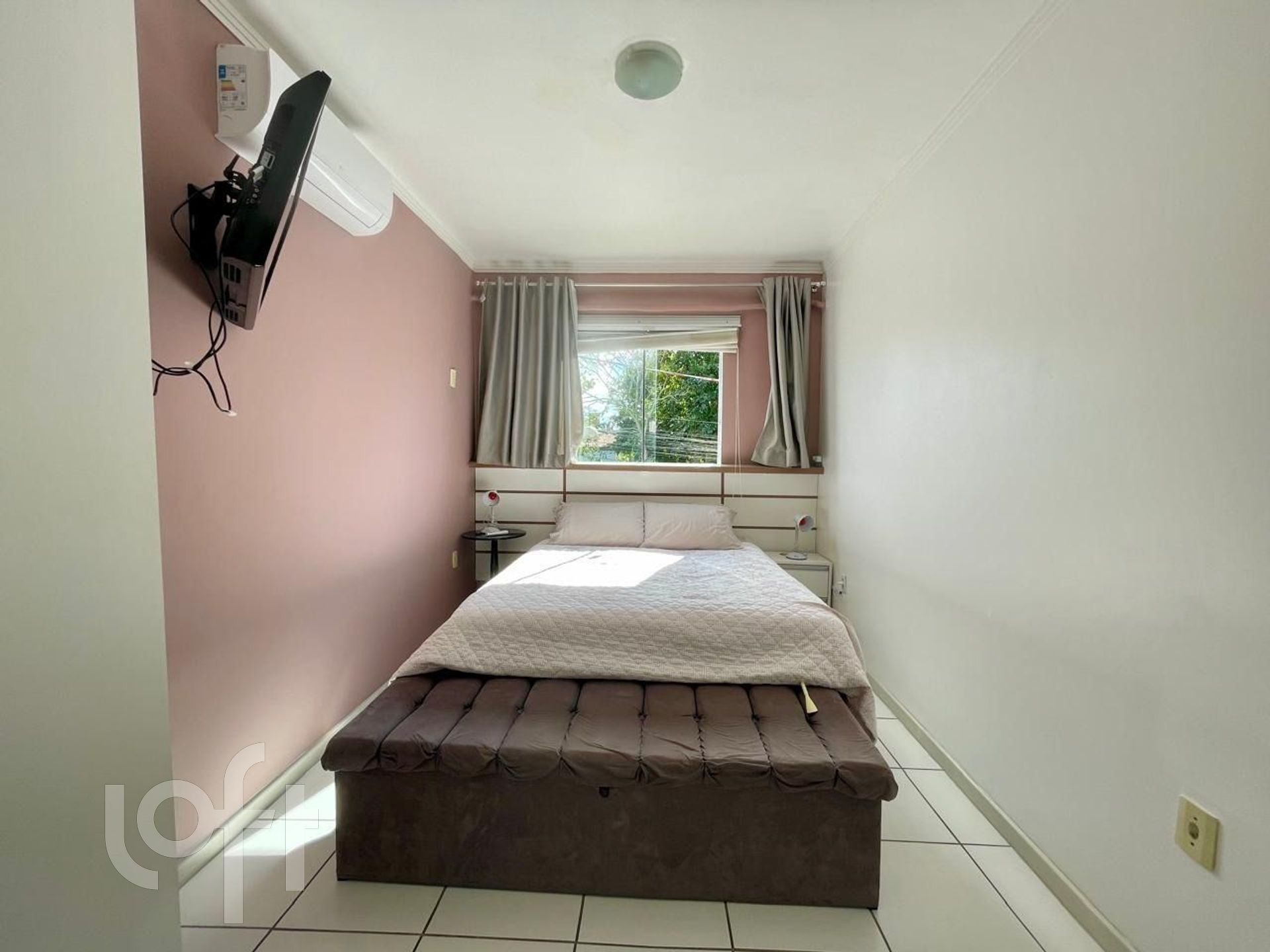 Apartamento à venda em Ingleses com 92 m², 3 quartos, 2 suítes, 1 vaga