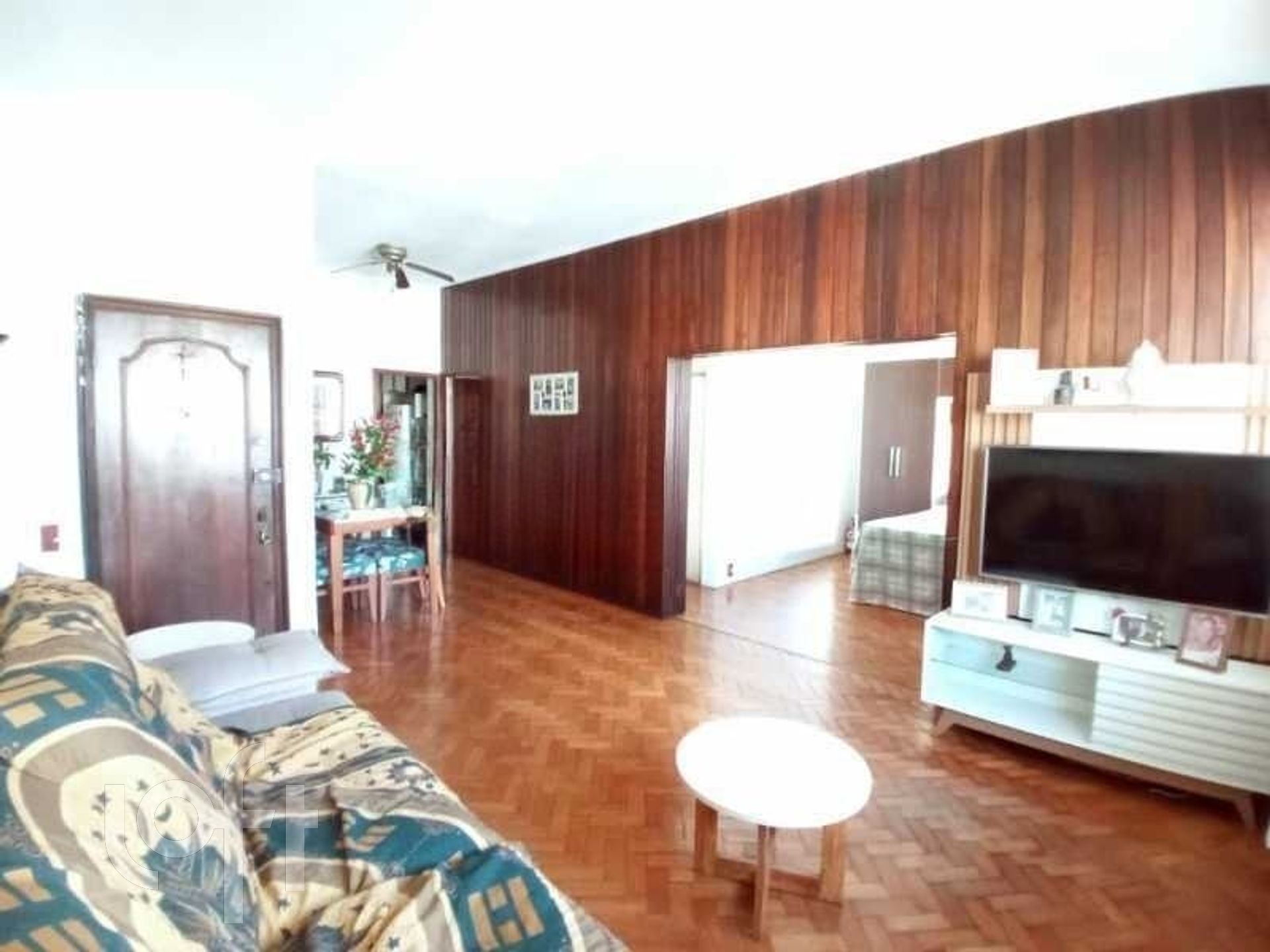 Apartamento à venda em Laranjeiras com 95 m², 2 quartos, 1 suíte, 1 vaga