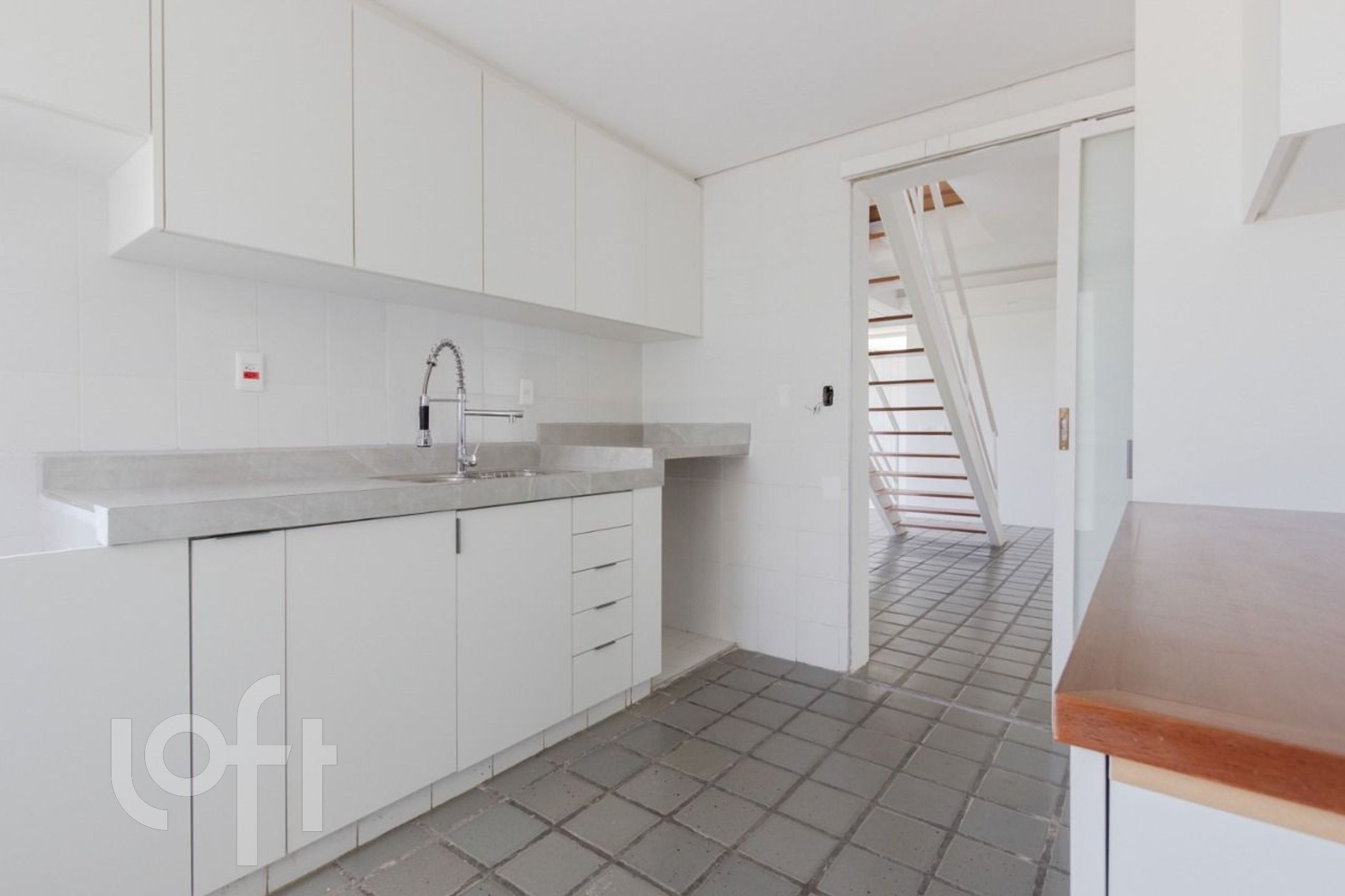 Casa à venda com 3 quartos, 320m² - Foto 18