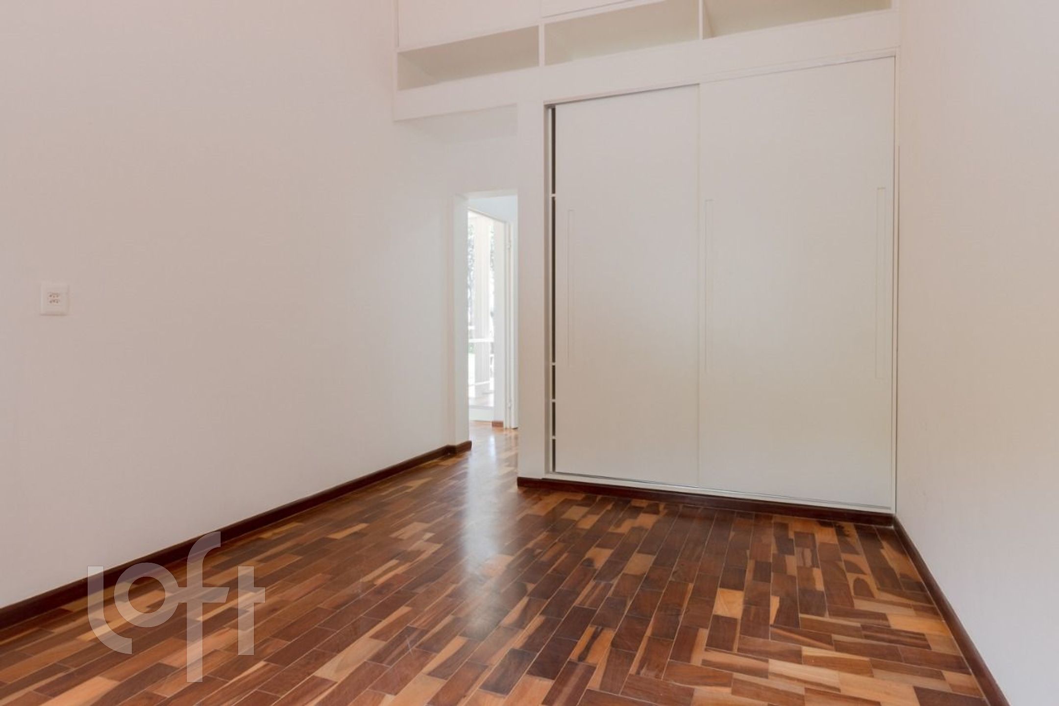 Casa à venda com 3 quartos, 320m² - Foto 9