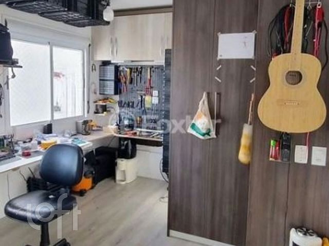 Apartamento com 134m², 5 dormitórios, 2 suítes, 2 vagas, Vila Ipiranga em Porto Alegre