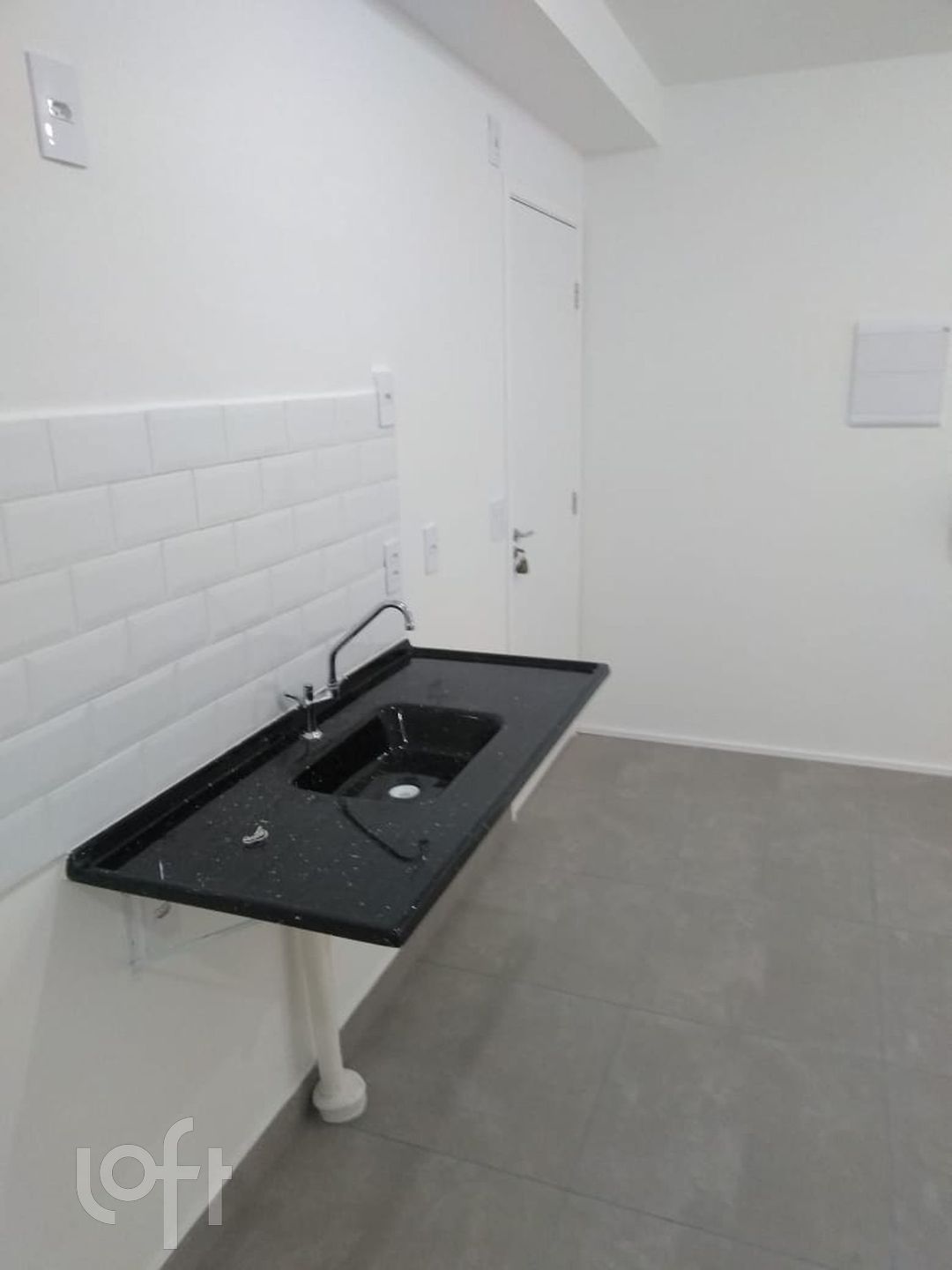 Apartamento à venda com 2 quartos, 40m² - Foto 14