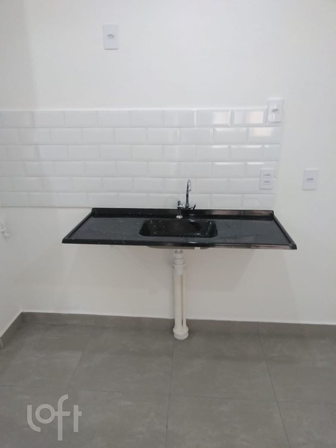 Apartamento à venda com 2 quartos, 40m² - Foto 11