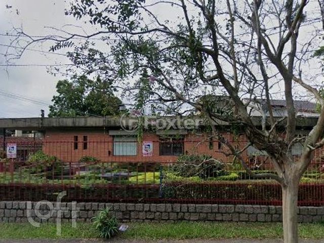 Casa com 408m², 5 dormitórios, 3 suítes, 4 vagas, Chácara das Pedras em Porto Alegre