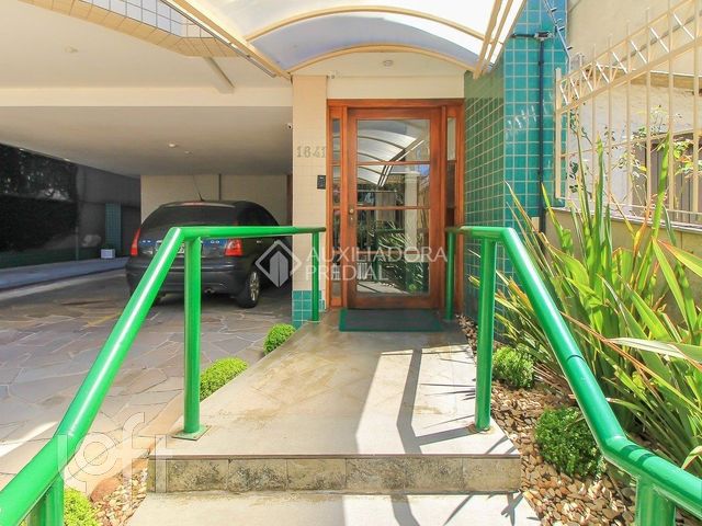 Apartamento com 66m², 2 dormitórios, 1 suíte, 1 vaga, Santana em Porto Alegre