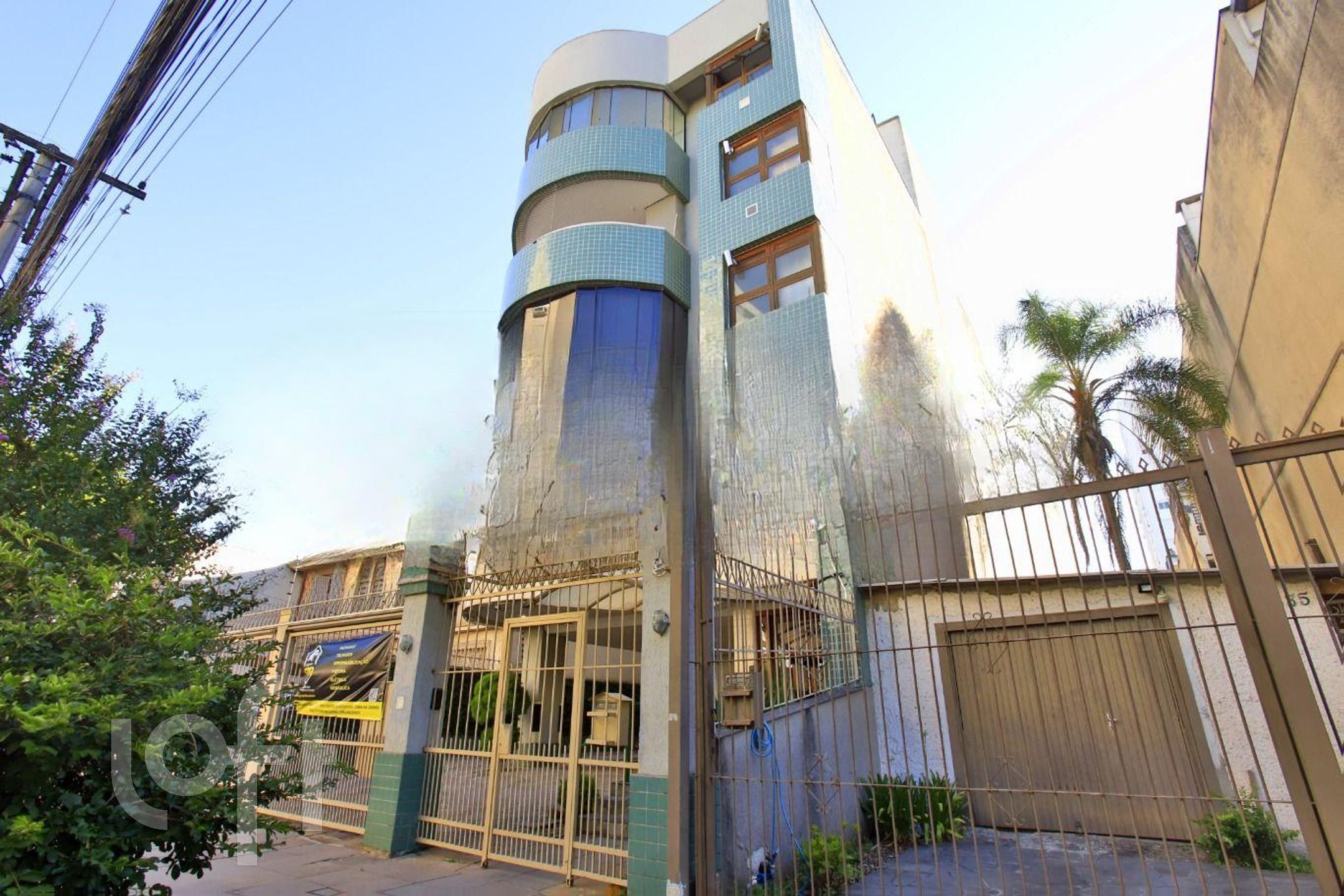 Apartamento com 66m², 2 dormitórios, 1 suíte, 1 vaga, Santana em Porto Alegre