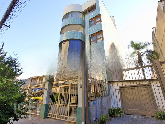 Apartamento com 66m², 2 dormitórios, 1 suíte, 1 vaga, Santana em Porto Alegre