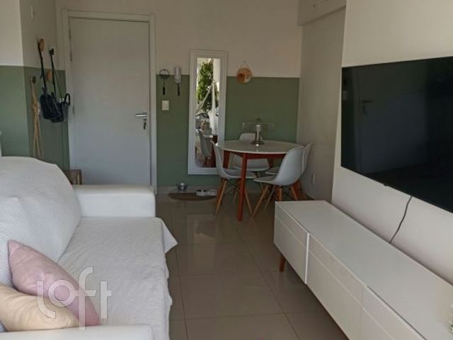 Apartamento com 62m², 2 dormitórios, 1 suíte, 2 vagas, Cidade Baixa em Porto Alegre