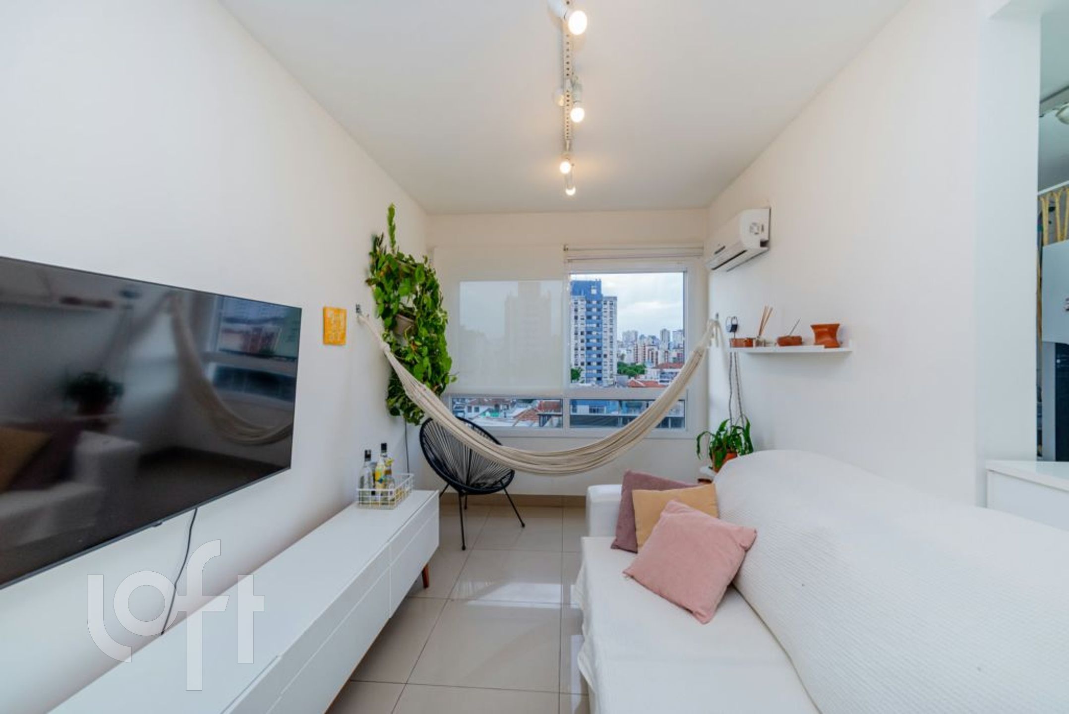 Apartamento com 62m², 2 dormitórios, 1 suíte, 2 vagas, Cidade Baixa em Porto Alegre